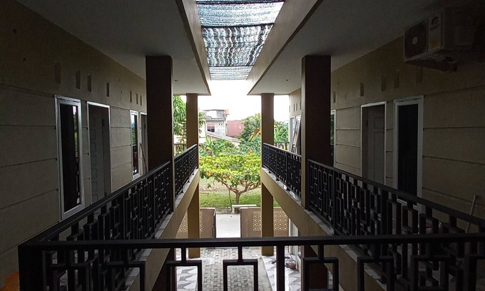 Pekanbaru Hotel | SPOT ON 93428 Pinus Jaya SyariahNearTaman Amaryllis Pekanbaru
