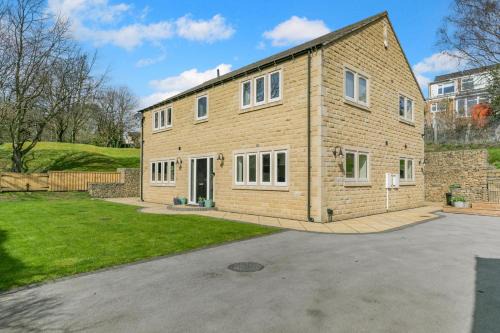 Holmfirth House | Spring Bank View - Holmfirth