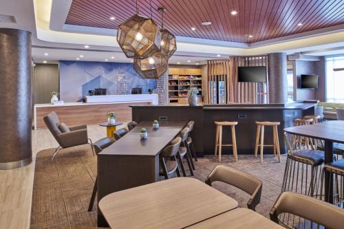 Dearborn Hotel | SpringHill Suites by Marriott Detroit Dearborn