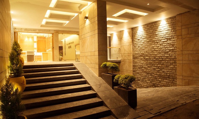 Aranthangi Hotel | Sri Aadhish Grand