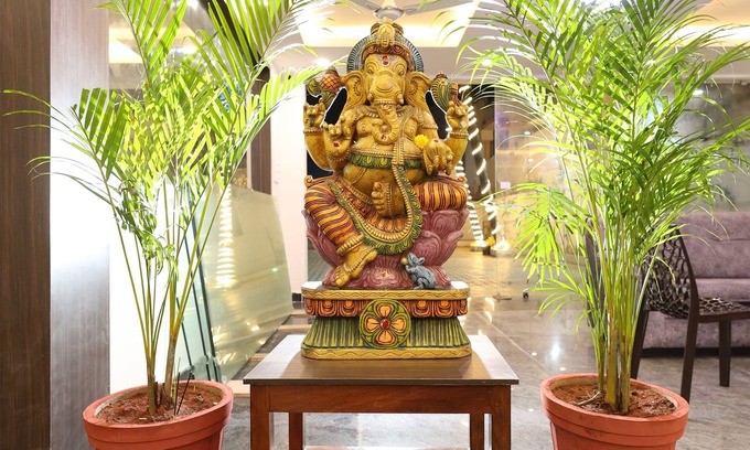 Kalapettai Hotel | Sri Vi Ka Residency