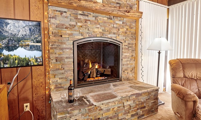 Mammoth Lakes Condo | St. Anton Wooded View 2-Bedroom Condos w/fireplace