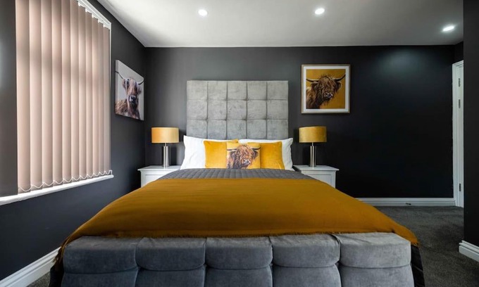 South Shore Apartment | St chads by the V Group
