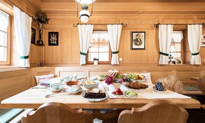 Schoppernau House | St. Hubertus Suite - Gämsle Hotel, Wirtshaus & Mehr .