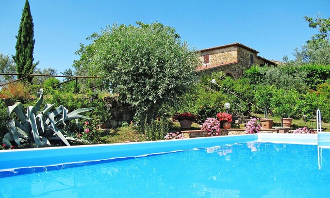 San Pietro in Bossolo House | Stunning private villa with WIFI, private pool, TV, patio, pets allowed and panoramic view