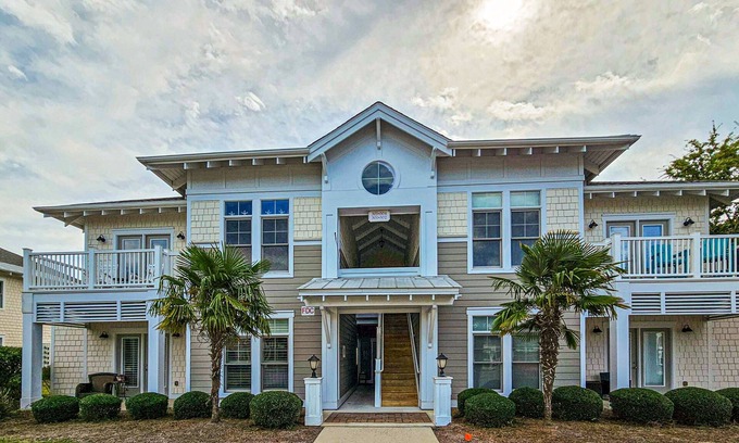 St. James Condo | St. James property - close to local beach attractions