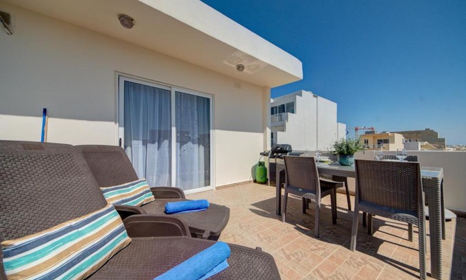 Bugibba Apartment | St Paul's Bay Penthouse with Views