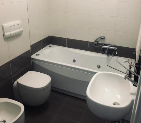 Pagnano House | Stanza privata con bagno su appartamento condiviso
