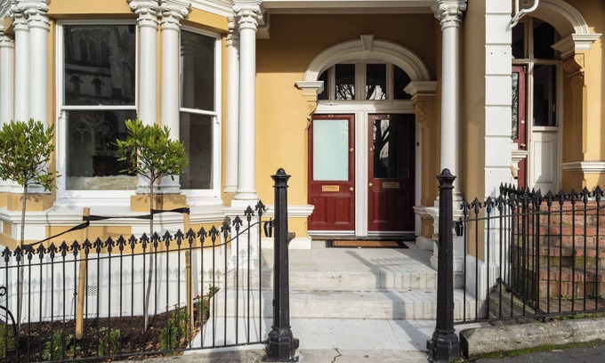 Dunedin City Centre Apartment | Star Struck on Stuart Street