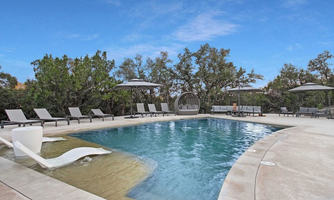 Canyon Lake Cabin | Starlight Horizon 2 Cabins (J+K) Stay Pet-Friendly Texas Hill Country Cabins Nea