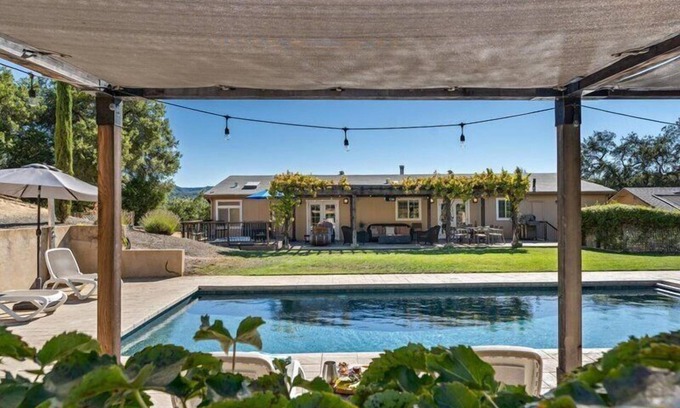 Cloverdale House | Starling's Rest, sleeps 10, Pool/Spa, Playground