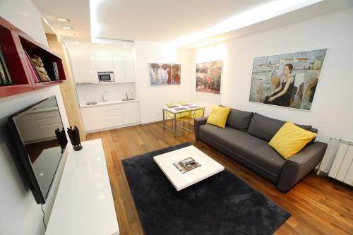 Novi Beograd Apartment | STATUS Superior Apartments