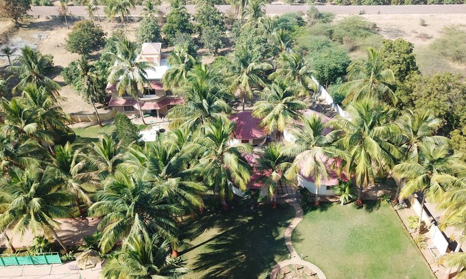 Bhuj Hotel | Stay Guru Resort Farm Villa