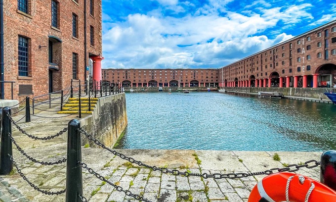 Bootle House | Stay With Empire - Waller Street