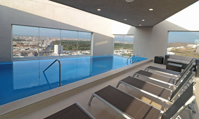 San Luis Potosi Hotel | Staybridge Suites San Luis Potosi by IHG