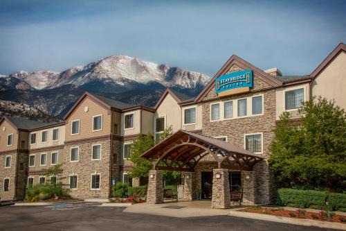 Northwest Colorado Springs Hotel | Staybridge Suites Colorado Springs North by IHG