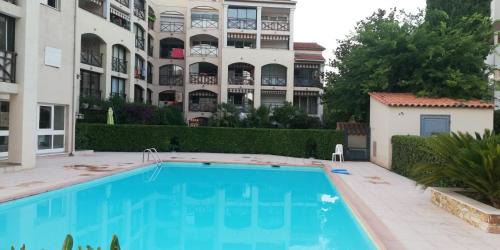 Sainte-Maxime City Centre Apartment | Steddy les coralines