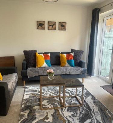 Rushden House | Steeple House