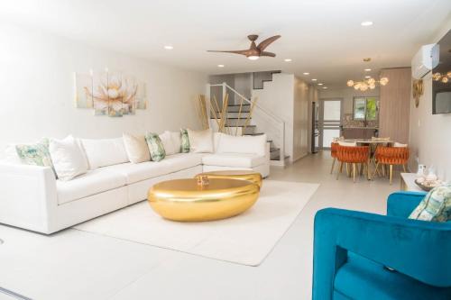 Jolly Harbour Apartment | Stella Vista - Luxury Condo in Jolly Harbour