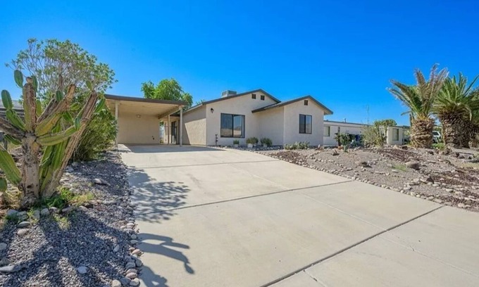 Holiday Shores House | Steps away from the River, very quiet neighborhood,