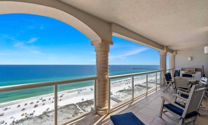 Pensacola Beach Condo | Steps to the Sand – 3BR Beachfront Fun w/Pools & Resort Amenities