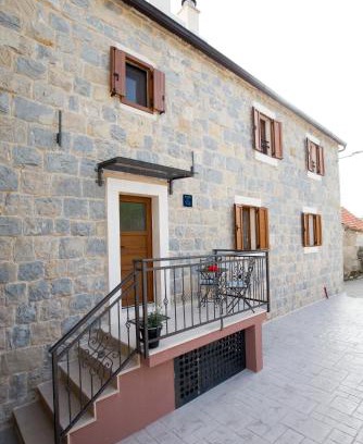 Tugare House | Stone house Oršulica