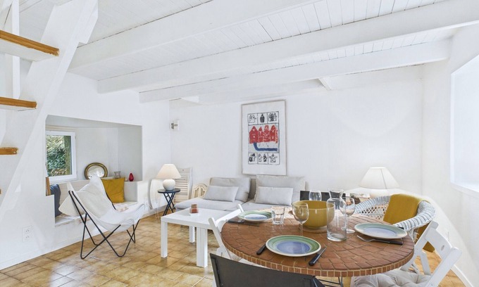 Plouguerneau Ski Chalet | Stone house with large garden for 4