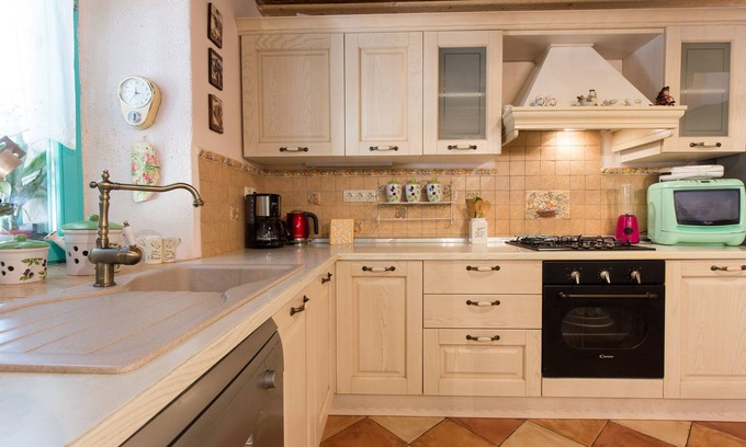 Rasopasno Villa | Stone villa with pool, WLAN, air conditioning, washing machine, tumble dryer