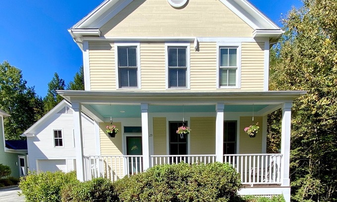 Stowe Area House | Stowe Village - Beautiful Family Friendly Home Walkable to Dining and Shopping