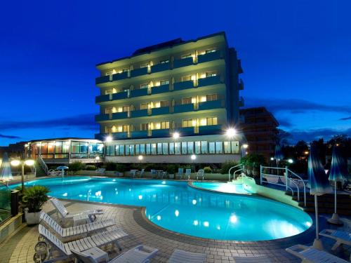 Lido di Savio Hotel | Strand Hotel Colorado