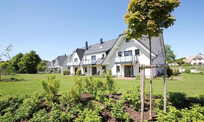 Lobbe Apartment | strandnahe FeWo mit Terrasse, gratis Nutzung vom AHOI Erlebnisbad und Sauna in Sellin - Rex Rugia FeWo 13-2