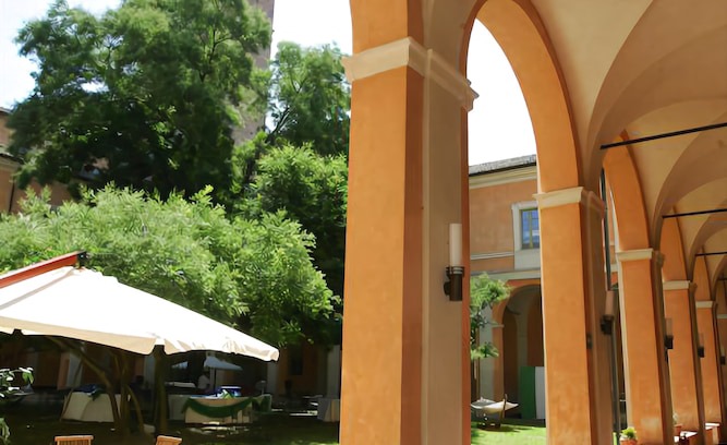 Reggio nell'Emilia Hotel | Student's Hostel Della Ghiara