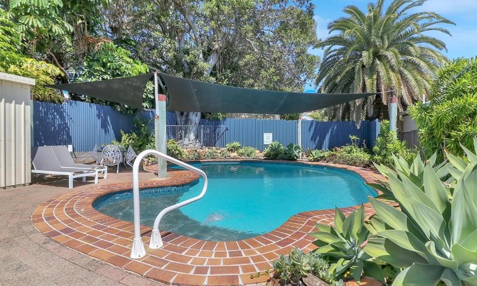 Emu Park Apartment | Studio 3 ENDEAVOUR INN