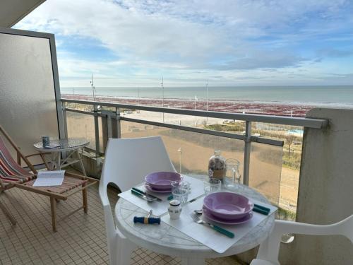 Notre-Dame-de-Monts Apartment | Studio bord de mer, balcon, animaux bienvenus, parking - Notre-Dame-de-Monts - FR-1-540-315