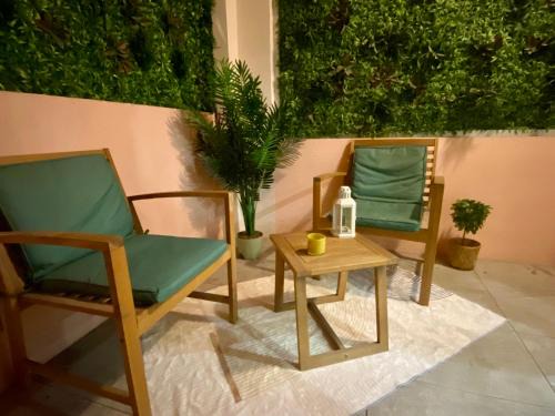 Antibes Apartment | Studio Bricka - 200m to the beach, parking, clim, terrace