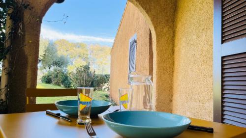 Marine de Saint Ambroggio Apartment | Studio Cocody 6 LUMIO