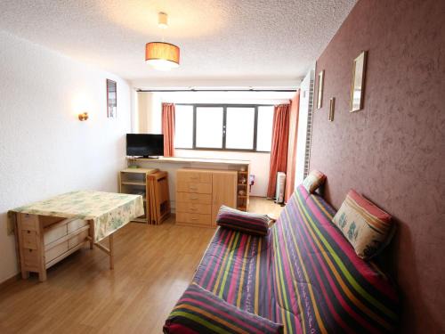 Chamrousse Apartment | Studio confortable à Chamrousse 1750, proche pistes et commerces - FR-1-549-123