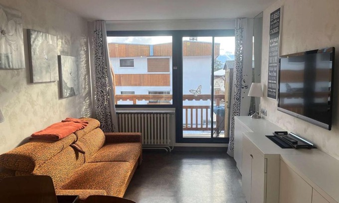 Jeux Apartment | Studio cosy pour 4 à l'Alpe d'Huez, proche télécentre, commerces, terrasse sud, animaux bienvenus - FR-1-405-228