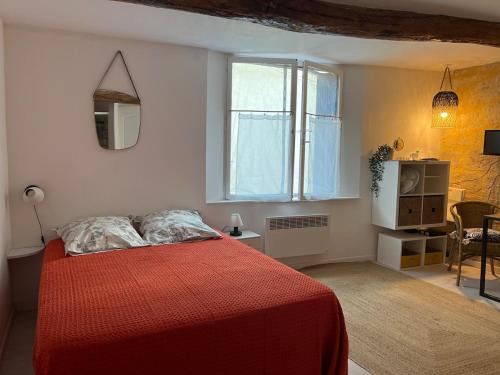 Uzes Apartment | Studio Cosy Rue piètonne calme Centre-ville d'Uzès