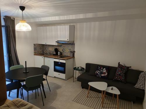 Chaumont Apartment | Studio de charme, au calme dans le vieux Chaumont