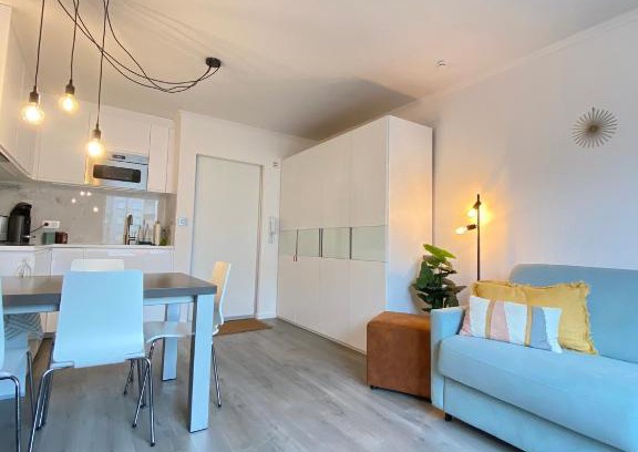 Oostduinkerke-Bad Apartment | Studio Delfien