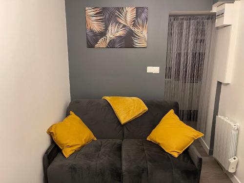 Suresnes Apartment | Studio entièrement équipé à 10 min de La Défense