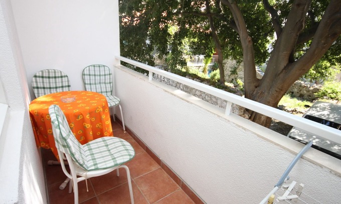 Drvenik Apartment | Studio flat near beach Drvenik Donja vala, Makarska (AS-6658-b)