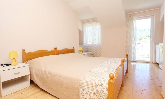 Zuljana Apartment | Studio flat with balcony and sea view Žuljana, Pelješac (AS-4576-c)