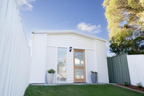 Mountain Creek Apartment | Studio Flat with kitchen