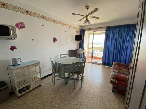 La Jetee Apartment | Studio front de mer équipé pour 3 personnes - FR-1-750-79