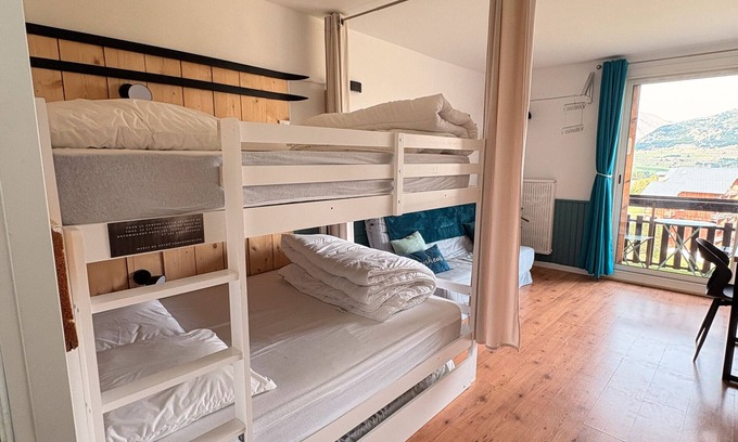 Saint-Etienne-en-Devoluy Apartment | Studio "Le 27" with Mountain View, Balcony and Wi-Fi