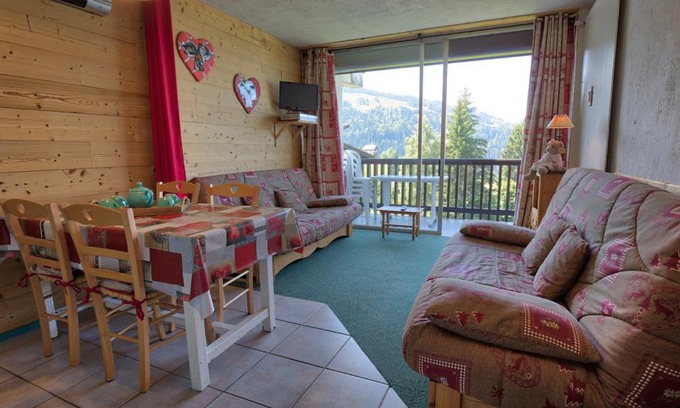 Notre-Dame-de-Bellecombe Apartment | Studio pieds des pistes avec piscine extérieure - FR-1-505-51