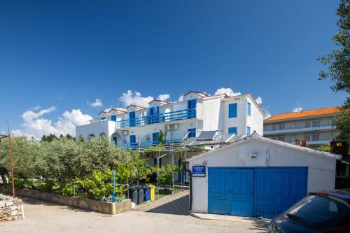 Sucuraj Apartment | Studio Sucuraj 6852a