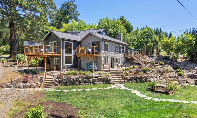 Nehalem House | Studio w/h FirePit, Mountain, River Views
